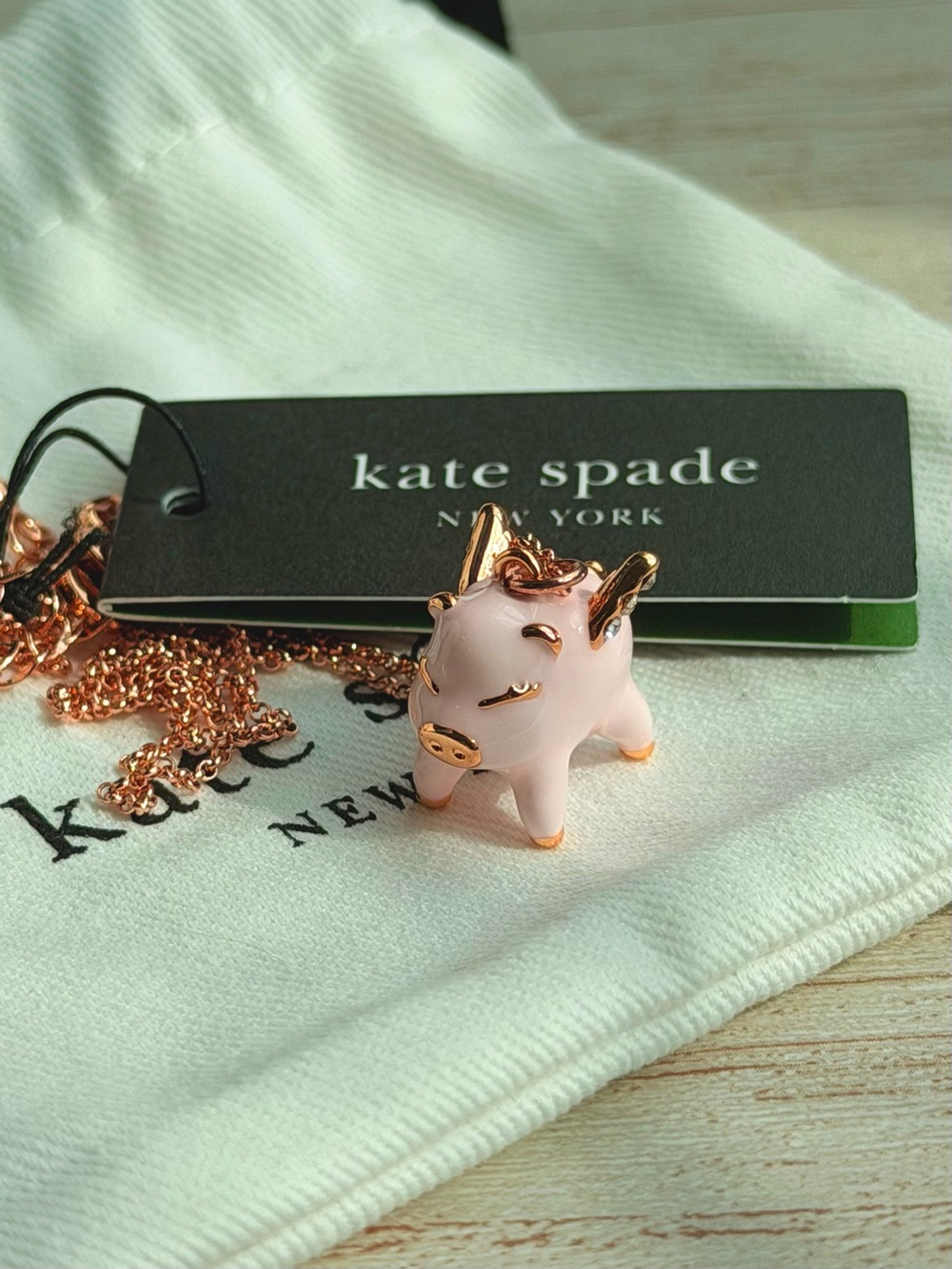 kate spade Flying Pig Necklace in Rose Gold NWT - Picture 2 of 2